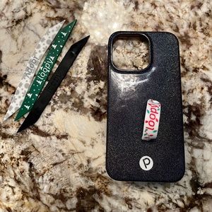 iPhone 13 Pro Loopy case w christmas loops